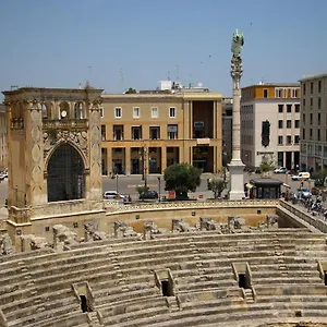 Casa Dei Mercanti Town House Lecce
